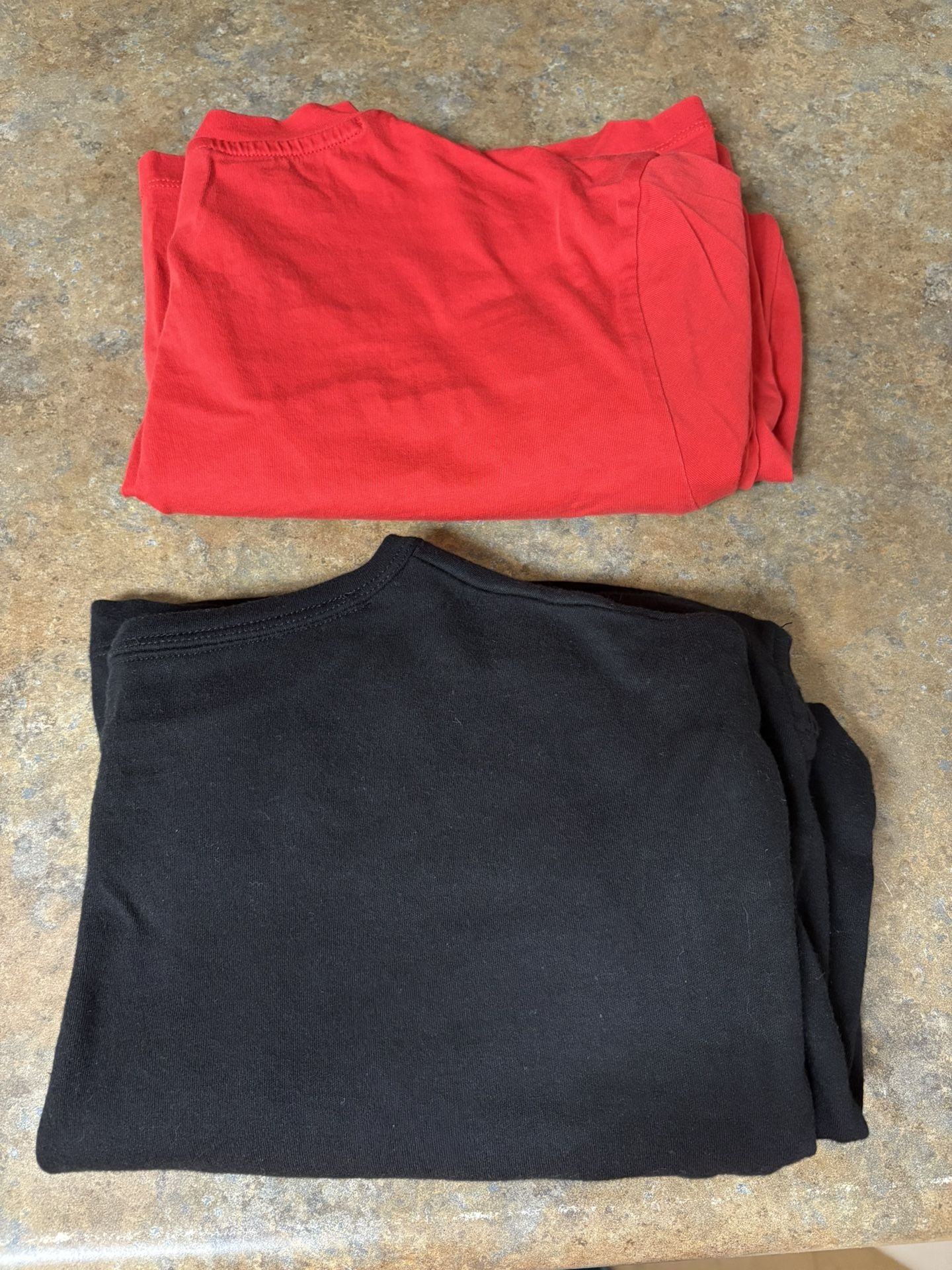 TEES Banana Republic And Hugo Boss SIZE LARGE