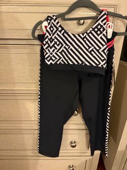 ASICS work out set - both size small