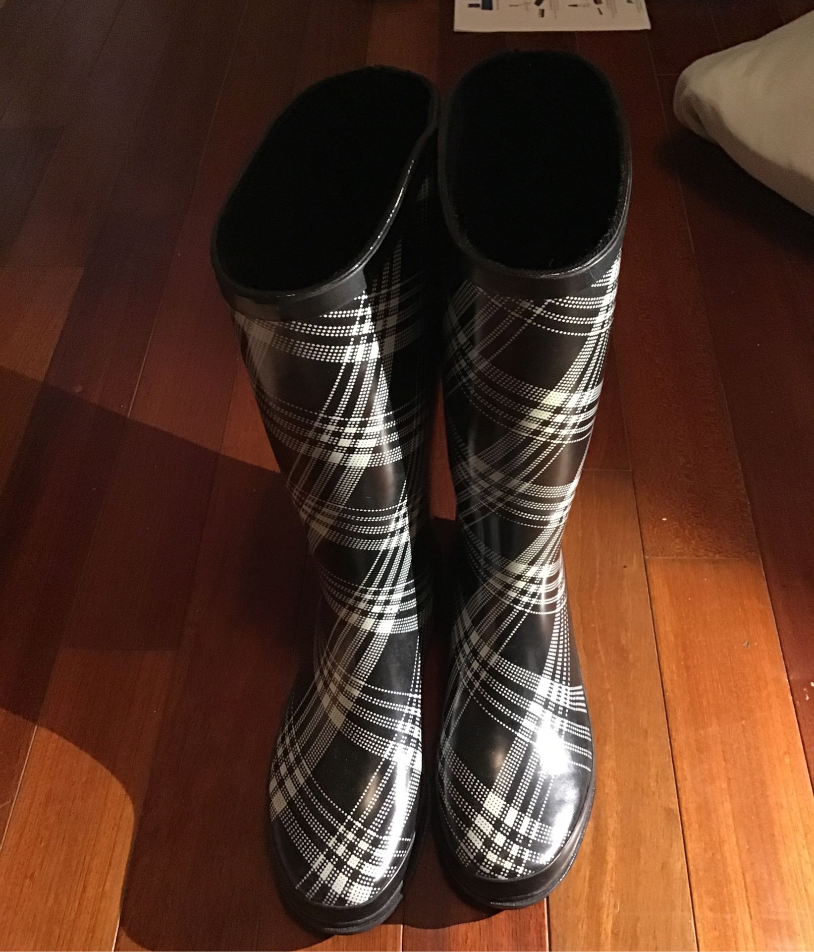 Cute Plaid Rain Boots