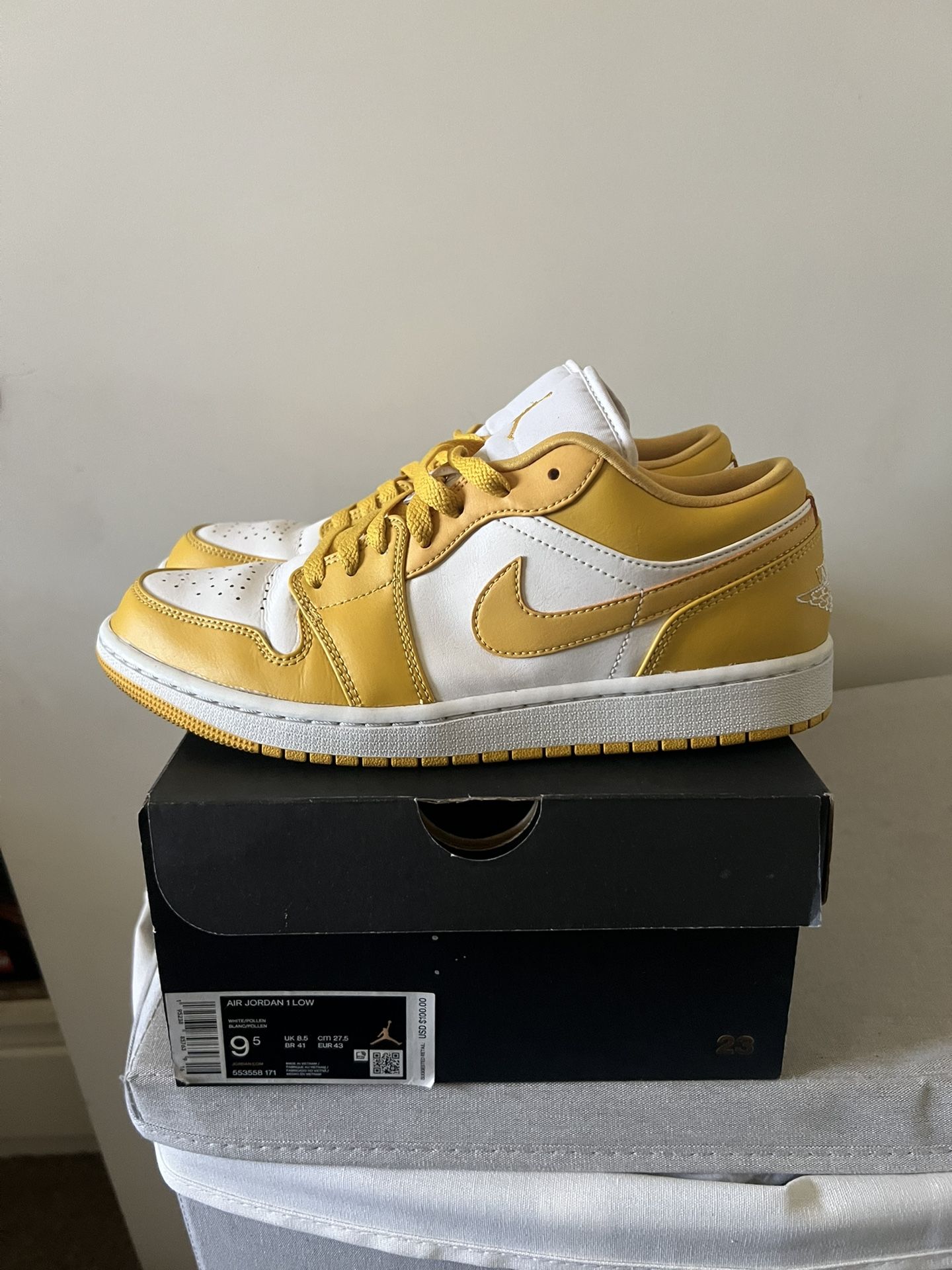 Jordan 1 Low Pollen Size 9.5 - joarbit.com