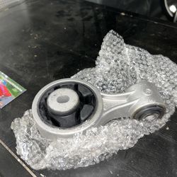 Top motor mount