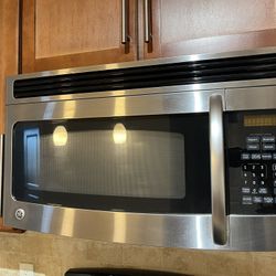 GE OVER RANGE MICROWAVE 