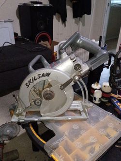 Skill saw model HD 77 7 1/4 blade 13 amp 4400 RPM