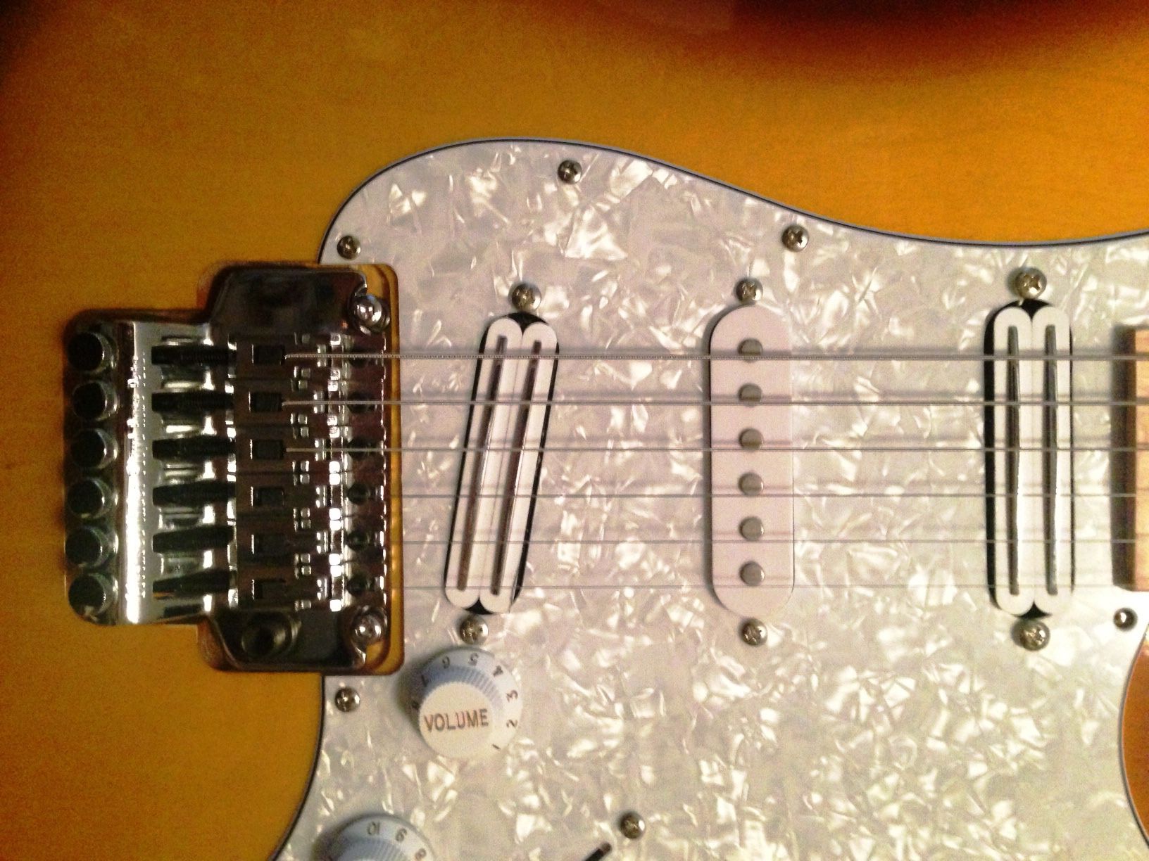 Custom Strat-Style Electric Guitar