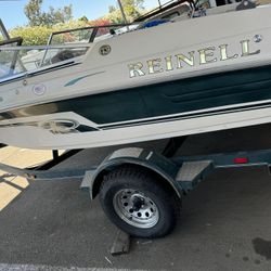 1999 Reinell 