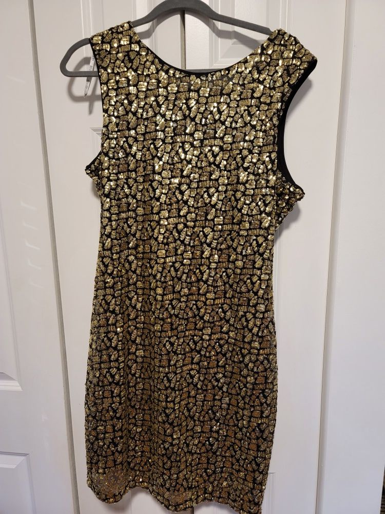 Gold Guess dress size XL