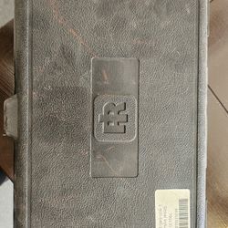 Ingersoll Rand 182 Needle Scaler Kit – Complete w/ Case (Heavy Duty)