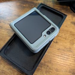 Galaxy Flip5 - Lavender