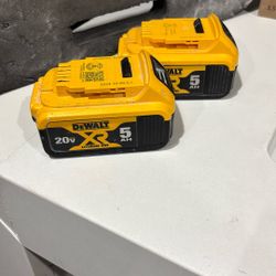 Dewalt 5 AH 