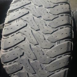 33x12.50R20 Mud Terrain Tires (4)