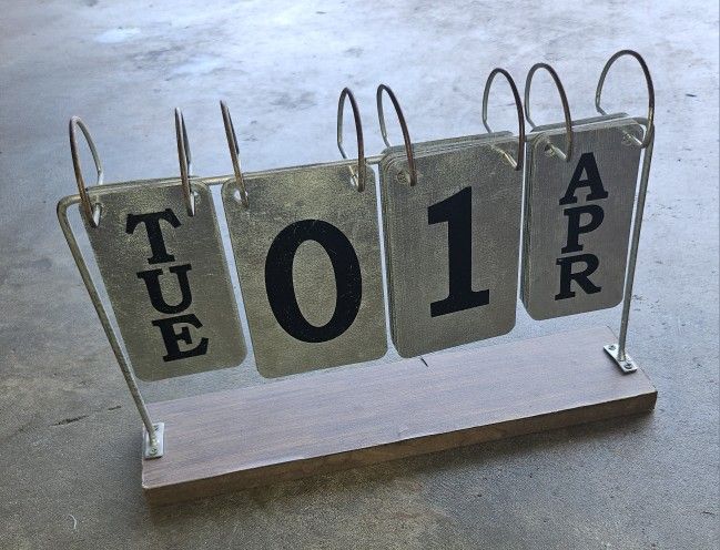 Metal Calendar