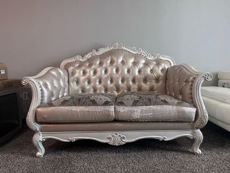 Victorian Rococo Tufted Loveseat
