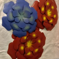 Set Of 3 METAL HYDRANGEAS WITH HANGERS