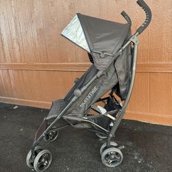 LIKE NEW Summer 3Dlite Stroller 
