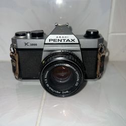 Asahi Pentax K1000 SLR 35mm Film Camera w/ SMC Pentax-M 1:2 50mm Lens