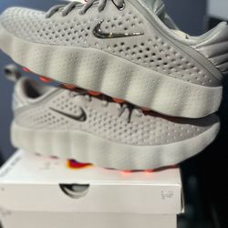 Nike Mind 002 ‘Smoke Grey Size 11.5