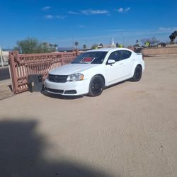 2014 Dodg 6 Cyl 96 ,000 Mil Drives  And Runs Excellent 