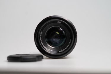 Sony FE 28-70mm f/3.5-5.6 OSS Lens (Full Frame E-Mount)
