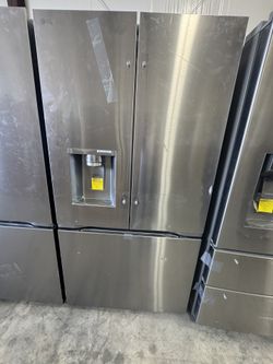 Refrigerator Open Box 