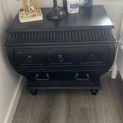 FREE 2 Side Tables