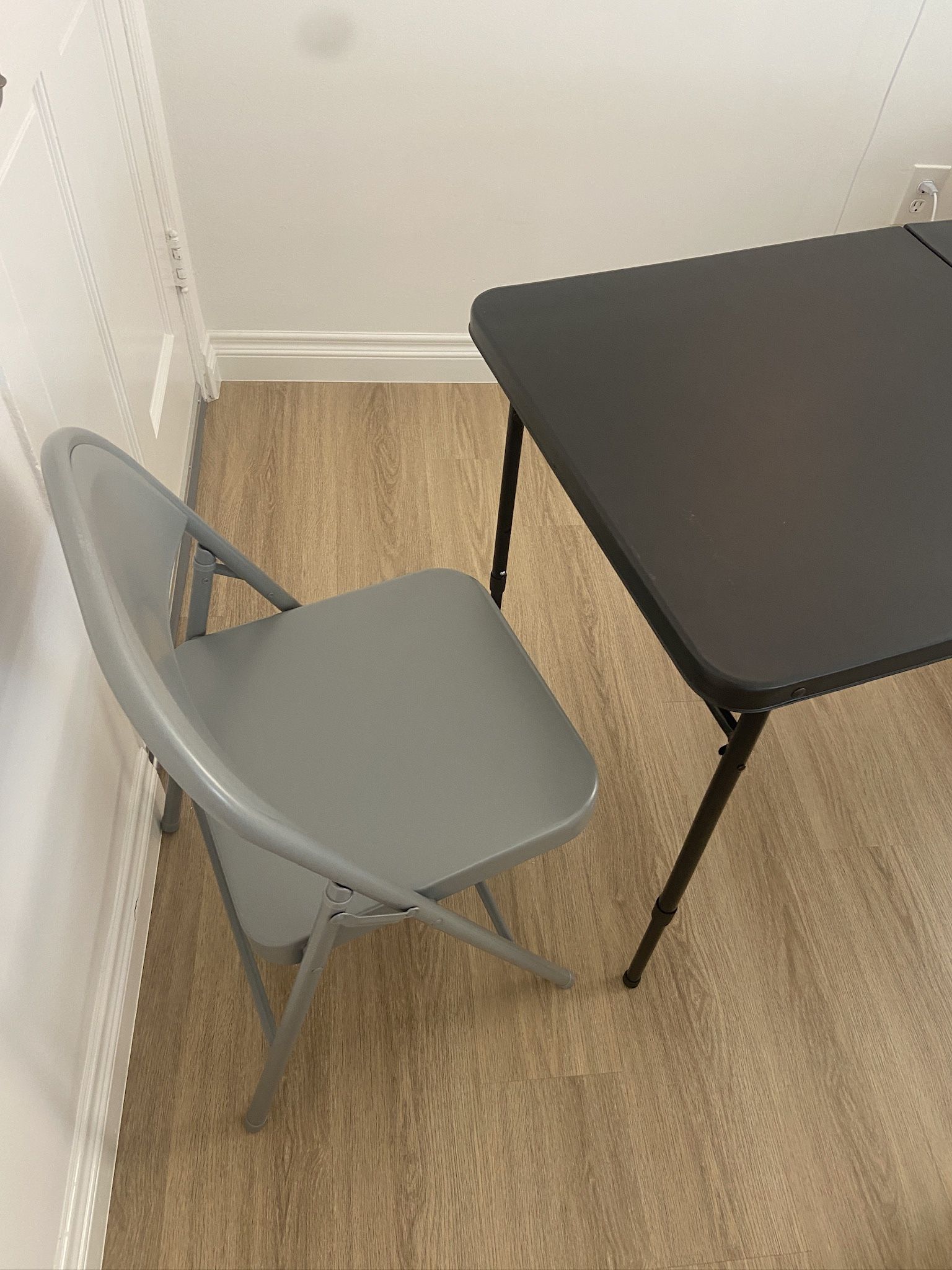 Foldable Table And Chairs