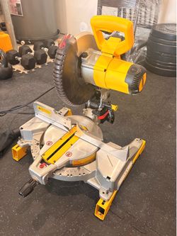 Dewalt 10 inch Miter Saw + Stand