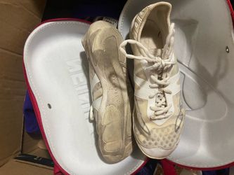 Cheer shoes