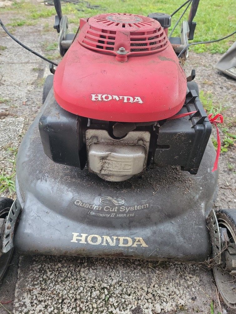 Honda lawn mower