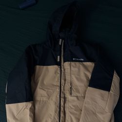 Columbia Puffer Size L