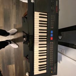 Yamaha PSR-7 Piano