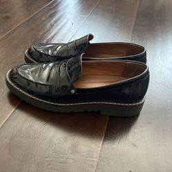 Women’s Shoes 