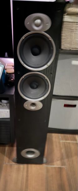 Polk audio RTI a5 speakers