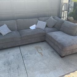 Sectional Sofa With Chaise Seat