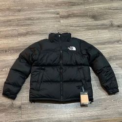 North Face 1996 Retro Nuptse 700 — Medium (Brand New)with Foldable Hood/ Water RESISTANT Material!