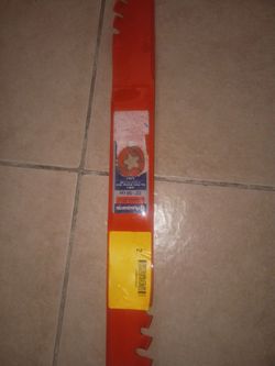 22-in crown cut Husqvarna blade brand new