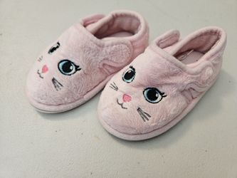 Wonder Nation Girls Slippers