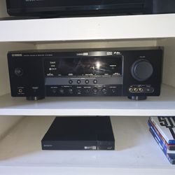 Yamaha Natural sound AV receiver with speakers and bass