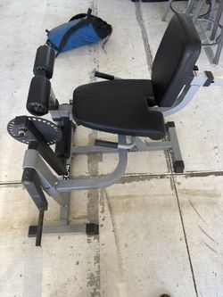 Leg Extension - Plate Loaded