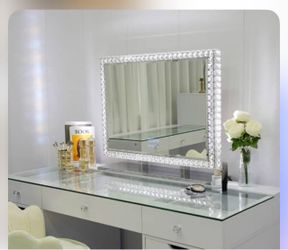 Crystal vanity mirror with Bluetooth