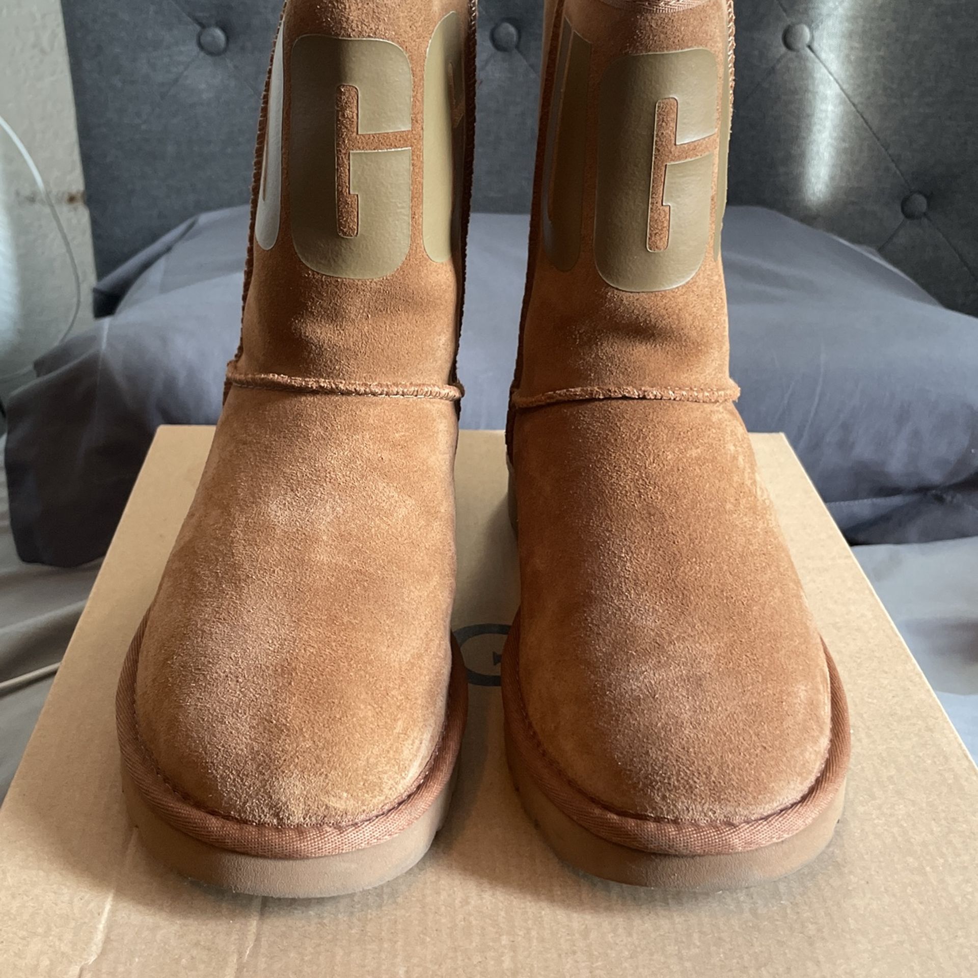 Ugg W Classic Short Ugg Rubber Logo