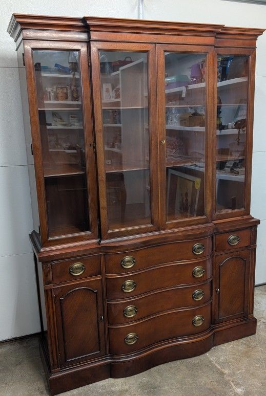 Drexel China Hutch