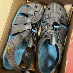 Keen Clearwater shoes size 7 (women)