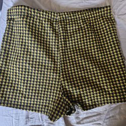 Checkered Skirt Haute Monde