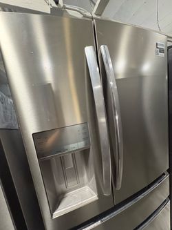 Frigidaire Gallery French Door Refrigerator