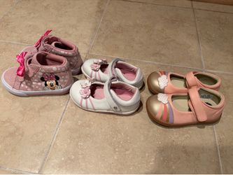 Toddler girl shoes-stride rite
