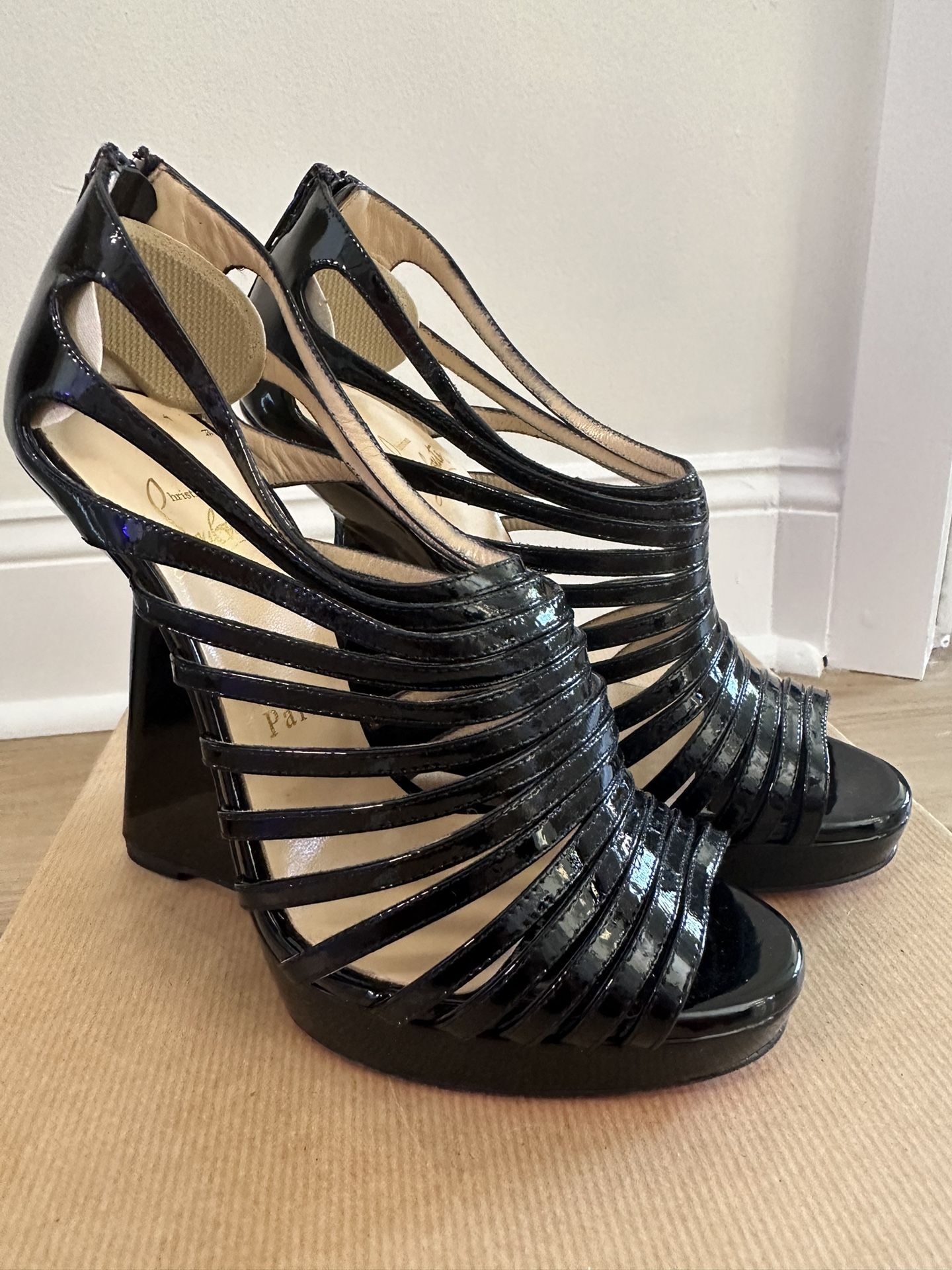 Christian Louboutin Disqueen 120 Patent Calf Cage Bootie Black 37.5