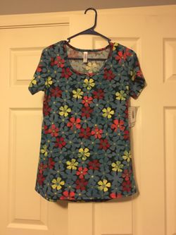 BNWT Lularoe Classic t
