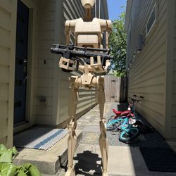 Giant 6 Foot Battle Droid