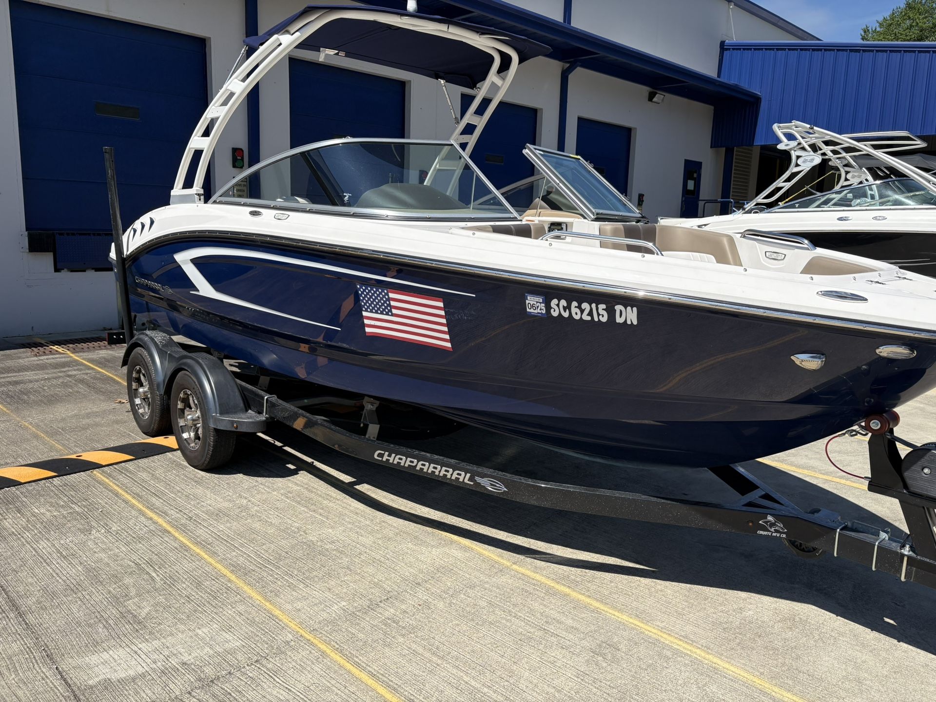 Chaparral 21ssi Boat