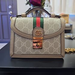 Gucci Ophidia Mini Bag & Gucci Leather Sandals 